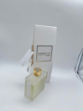 Cedarwood & Leather Reed Diffuser: Warm & Grounded - Love Square One